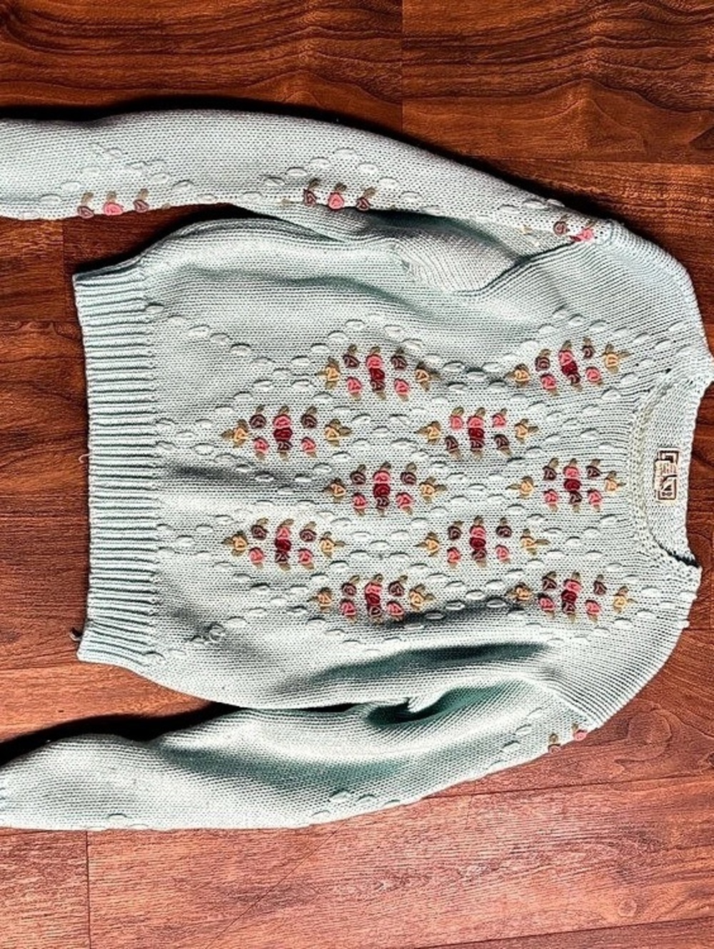 Vintage 80s 90s Mint Green Embroidered Floral Sweater Cable Knit Cottagecore Pas